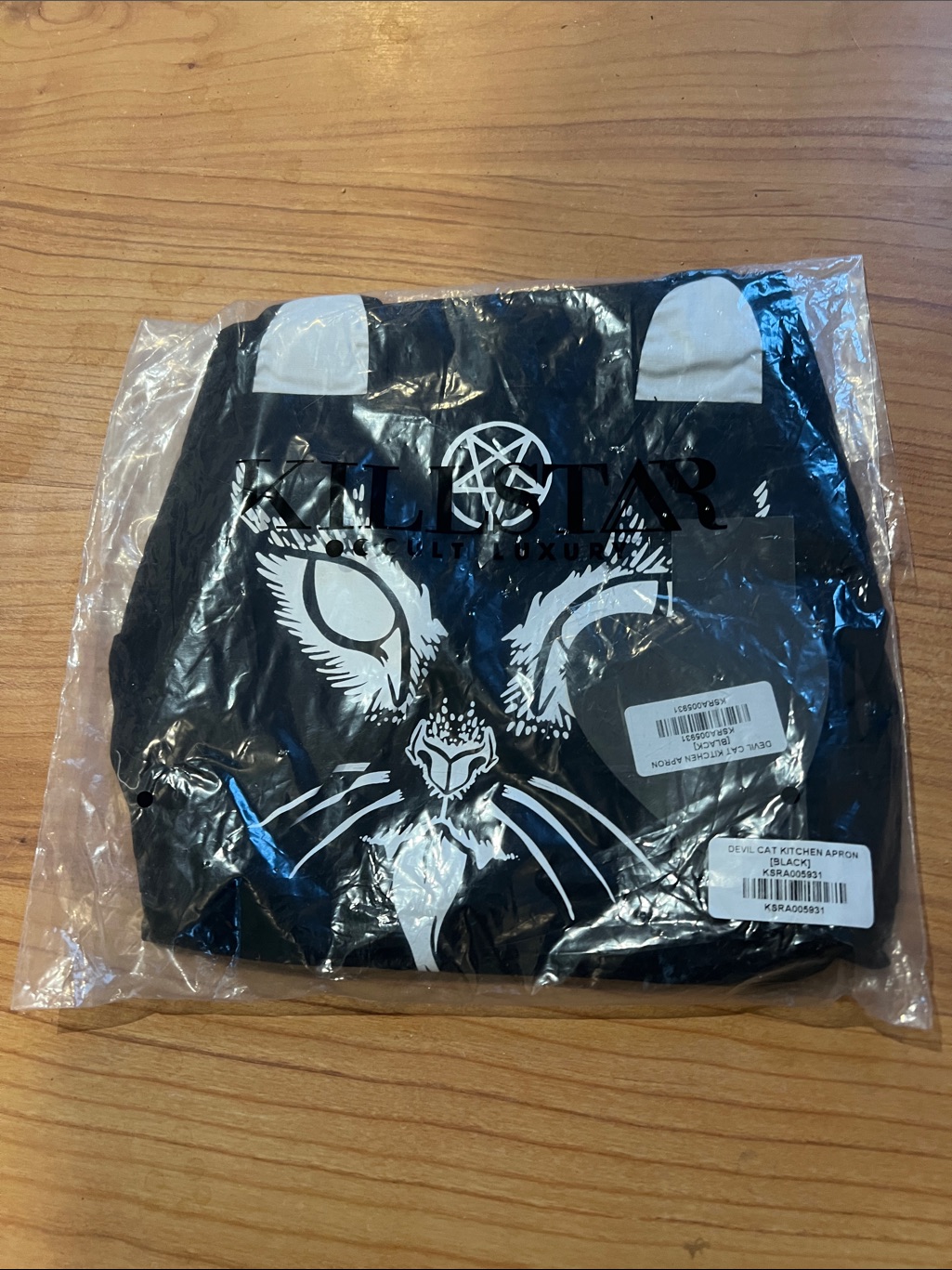 Killstar  Devil Cat  Black Apron Brand New With Tags One Size